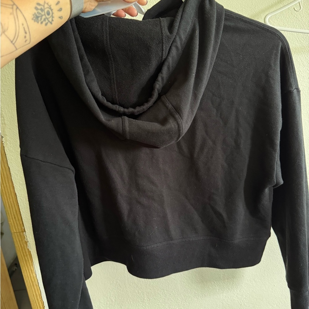 🔥 4 for $20 DEAL Calvin Klein Performance Black Cropped Hoodie – Graphic Logo – - Picture 8 of 13